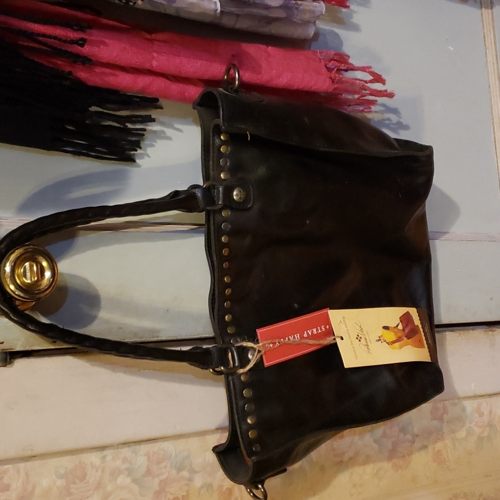 New with tags Black Patricia Nash purse